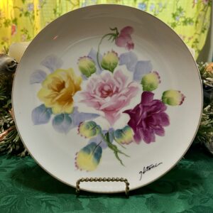 Vintage Hand-Painted Floral Porcelain Plate – Signed “Glitomi”